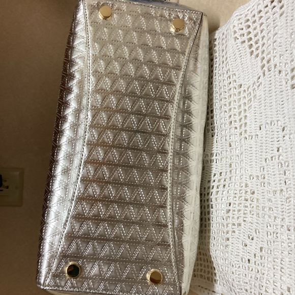 Michael Kors Metallic Voyager Leather Tote/Shoulder Purse - Picture 9 of 17